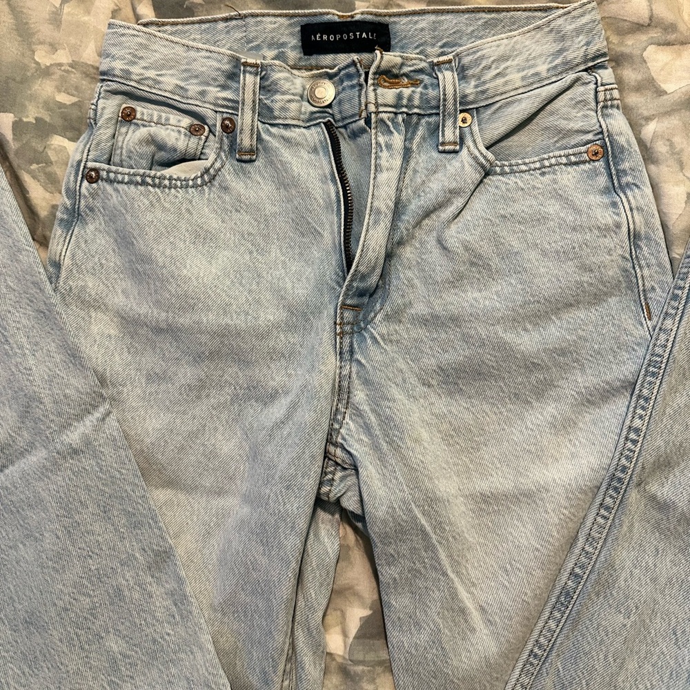 -aeropostale 90s baggy 000 light washed jeans